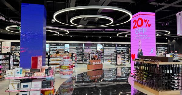 Lagard&egrave;re Travel Retail - Aelia Duty Free - Duty Free and Fashion